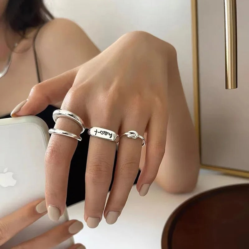 Adjustable vintage Silver-Tone ring