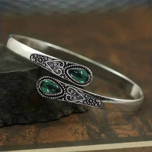 green stone-style Devereux Bracelet | White Gold-Tone