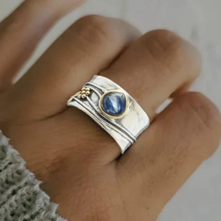 Vintage Silver Blue stone-style Ring