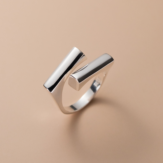 Simple modernist Silver-Tone ring