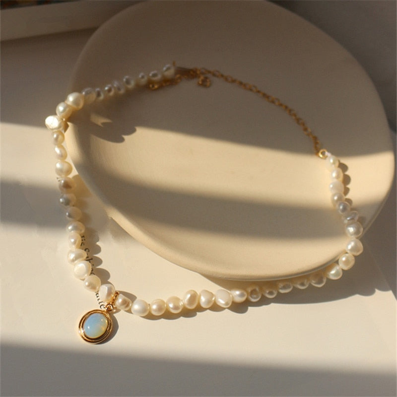 Moonstone bead-style Necklace
