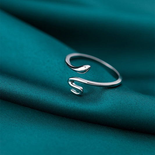 Adjustable Silver-Tone snake-shaped ring