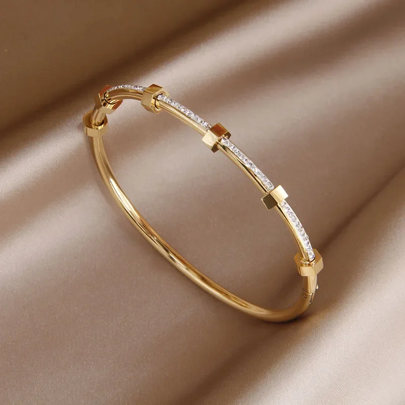 Maria - Bright Gold-Tone Bracelet with Gold-Tone Plating and bright stone-style Cover