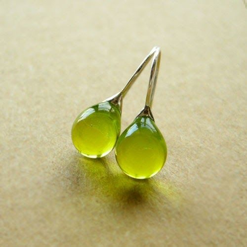 Vintage olive glass stone Earrings