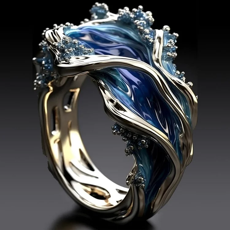 Vintage Gold-Tone Ring with Sea Waves